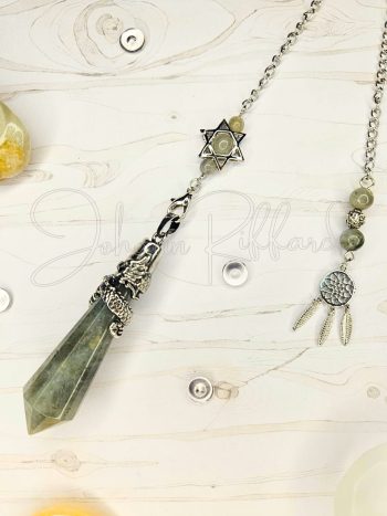 Pendule en cône de pierre labradorite naturelle, dragon oriental et pendentif capteur de rêve